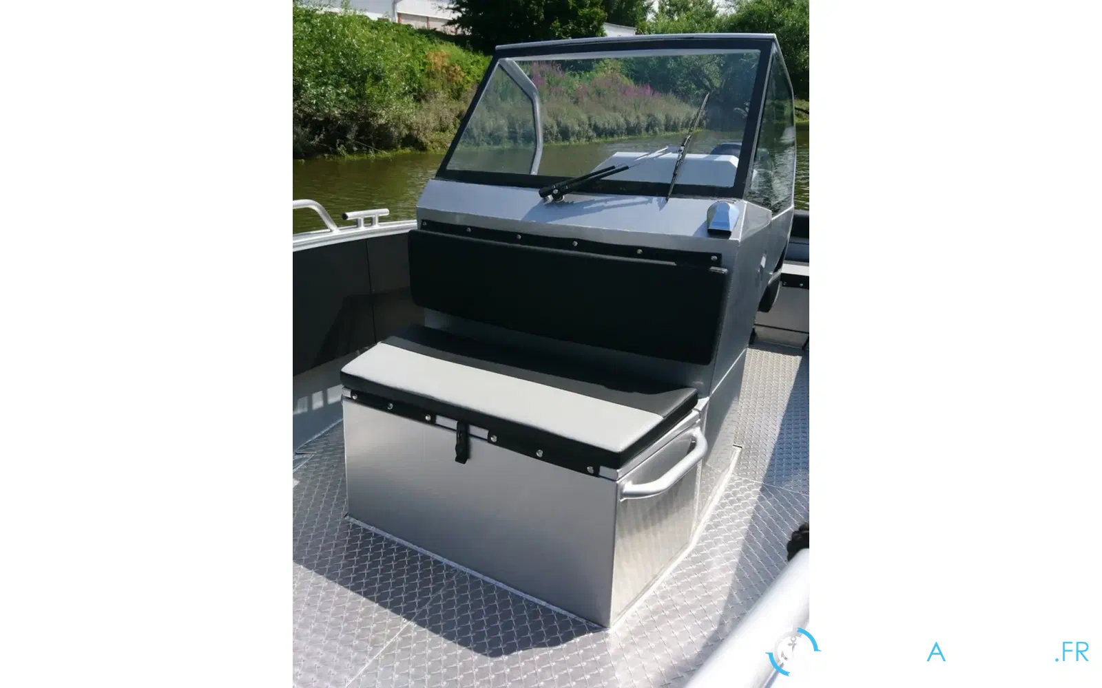 slider 9 UMS Tuna Boats UMS 655 CC