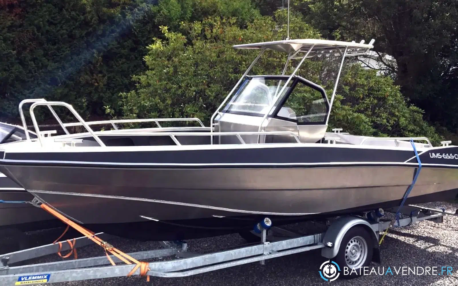 slider 18 UMS Tuna Boats UMS 655 CC