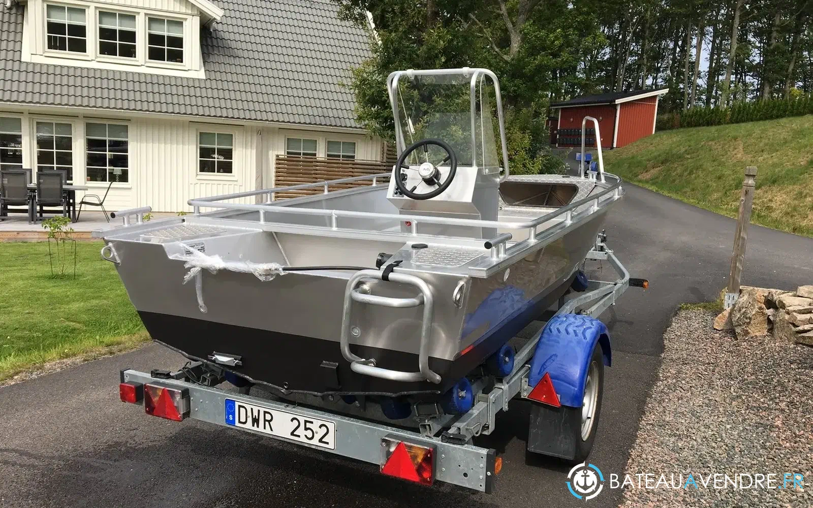 slider 10 UMS Tuna Boats UMS 425 CC