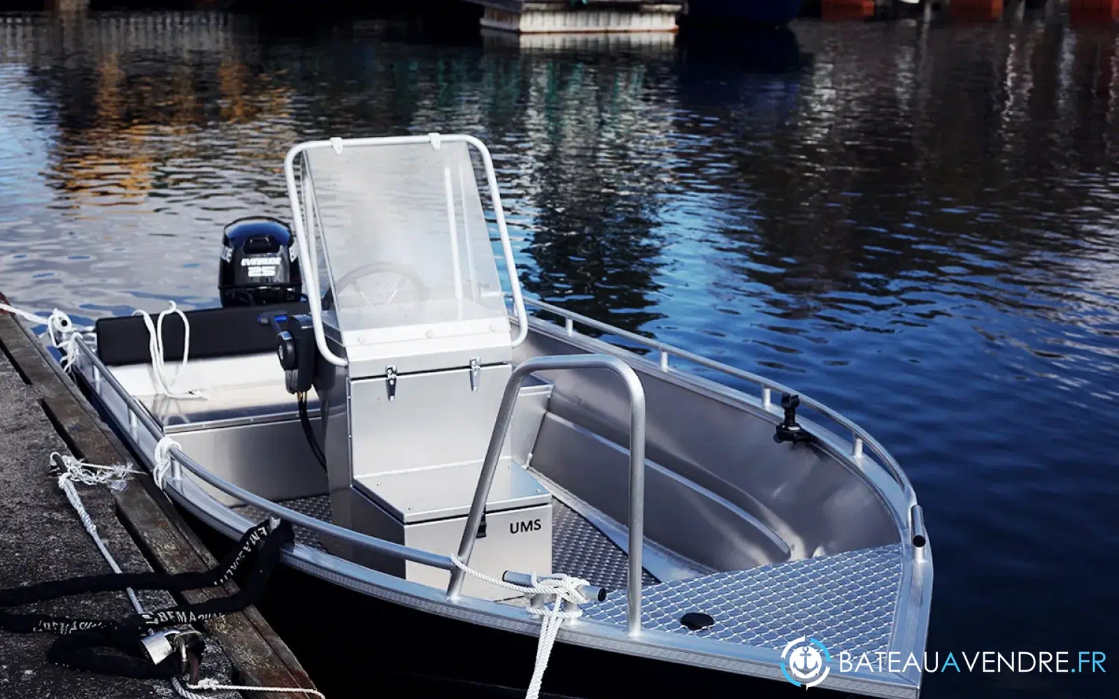 slider 4 UMS Tuna Boats UMS 425 CC
