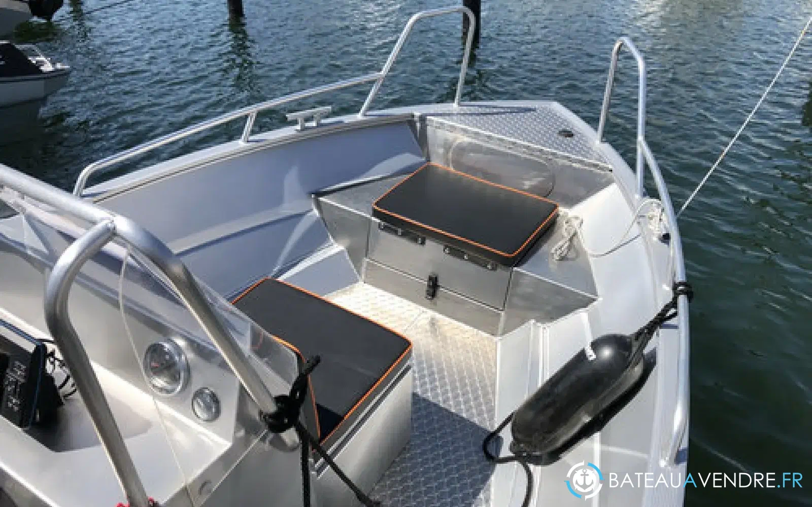 slider 9 UMS Tuna Boats UMS 545 CC