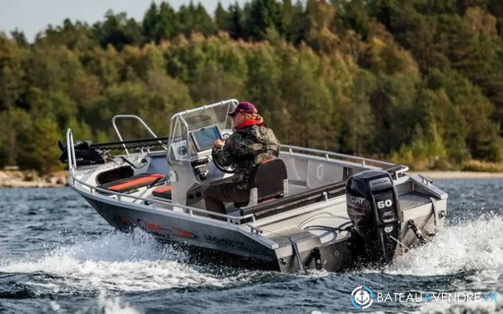 slider 2 UMS Tuna Boats UMS 545 CC