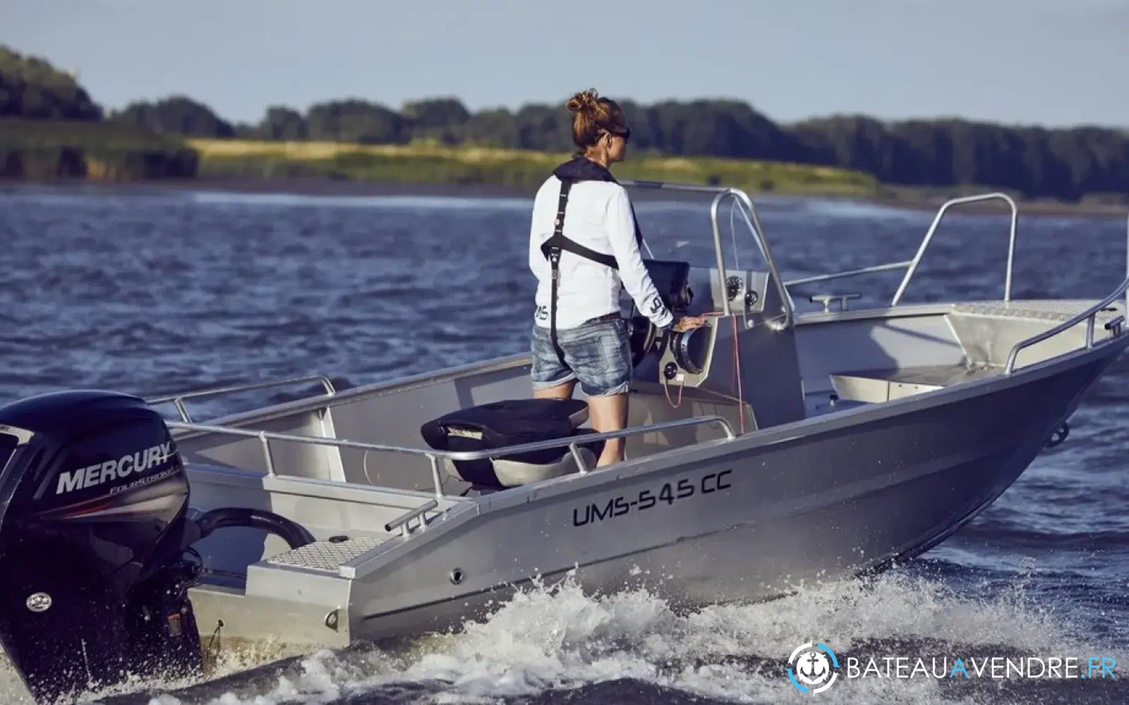 slider 3 UMS Tuna Boats UMS 545 CC