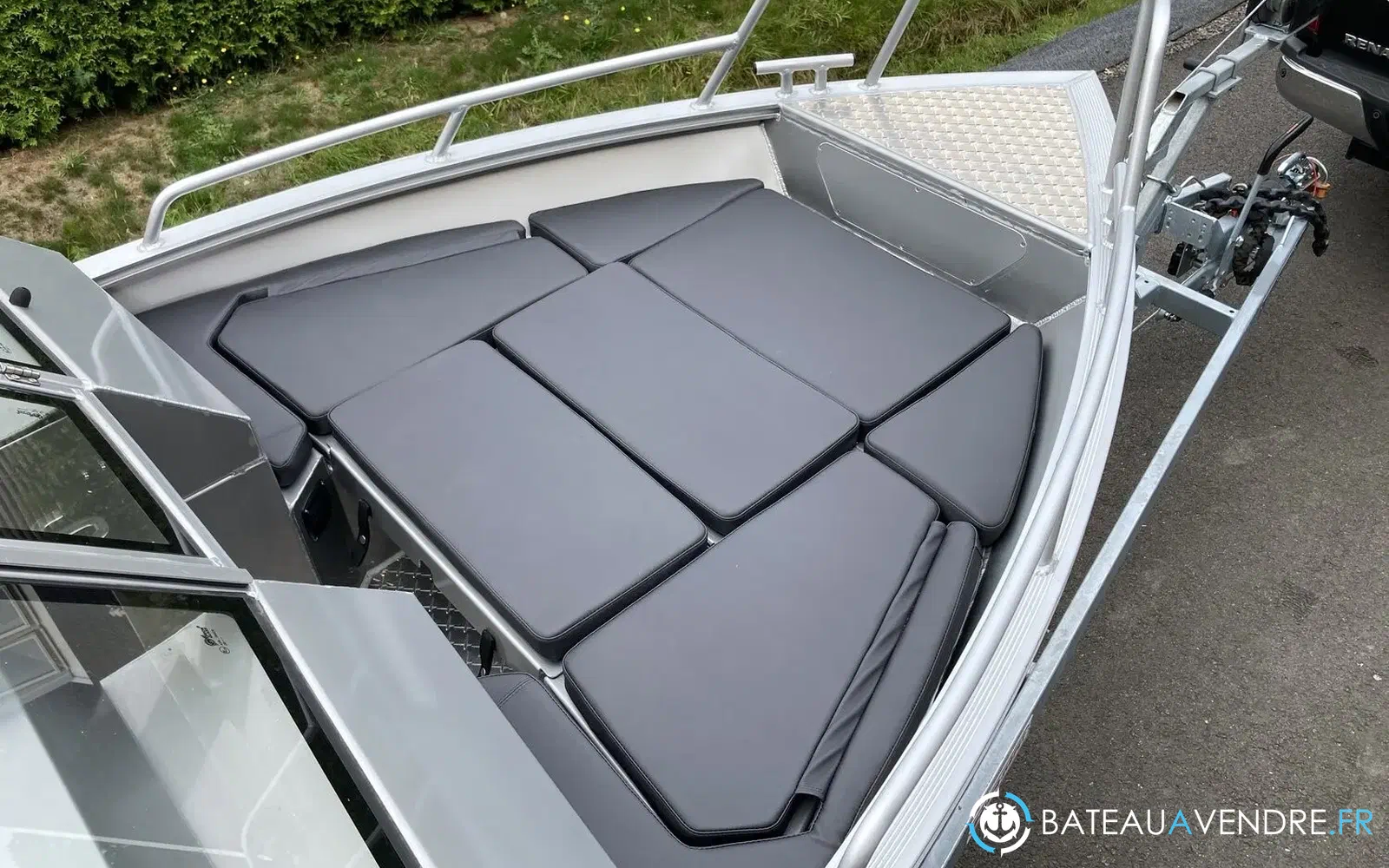 slider 6 UMS Tuna Boats UMS 485 DC