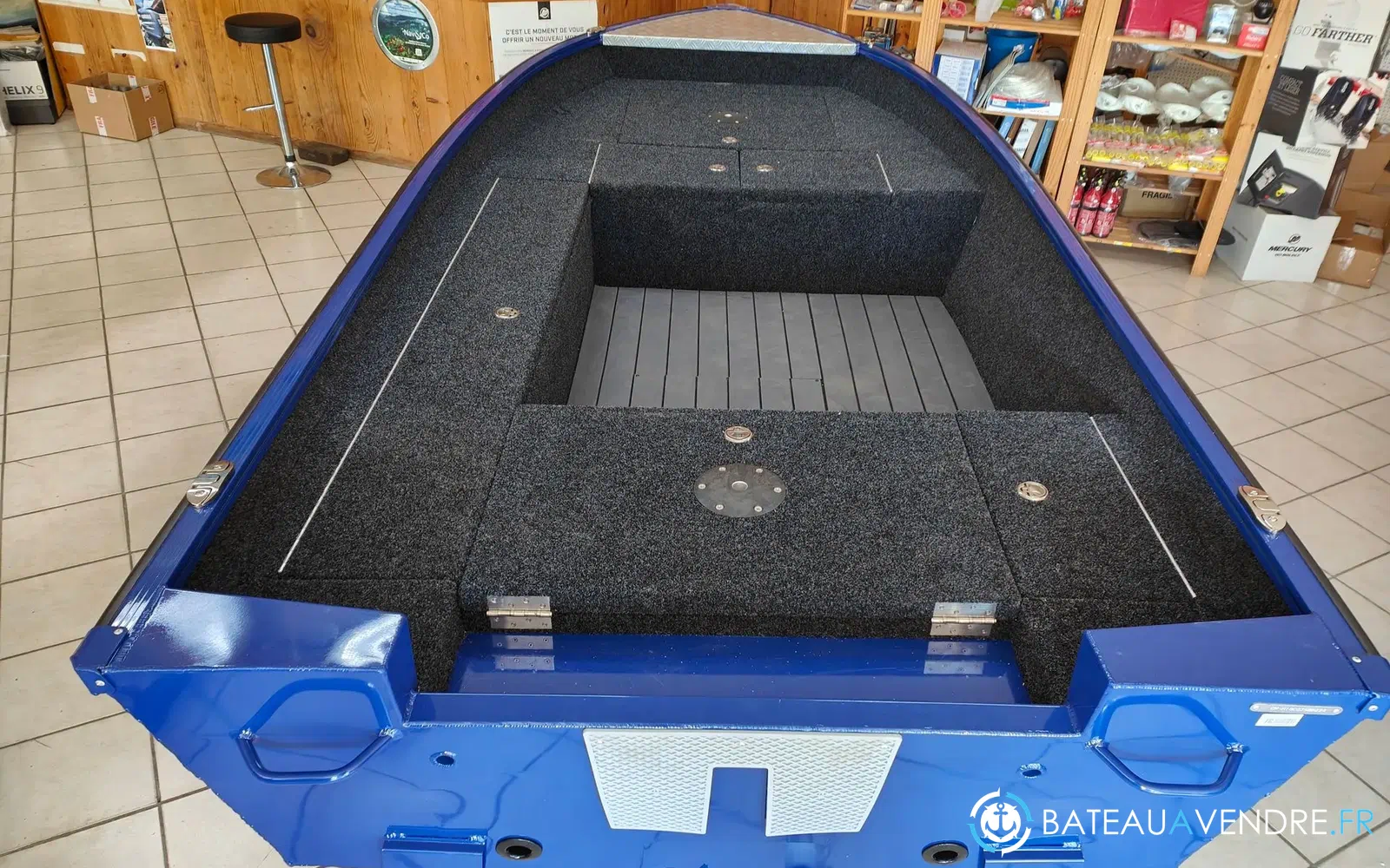 slider 4 Skyboats Pro Fishing 420