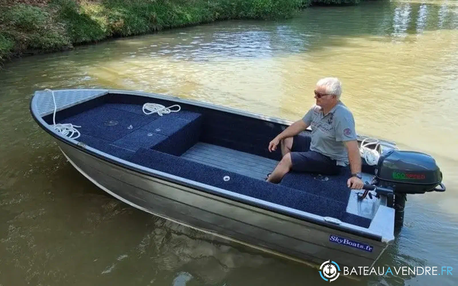 slider 7 Skyboats Pro Fishing 420