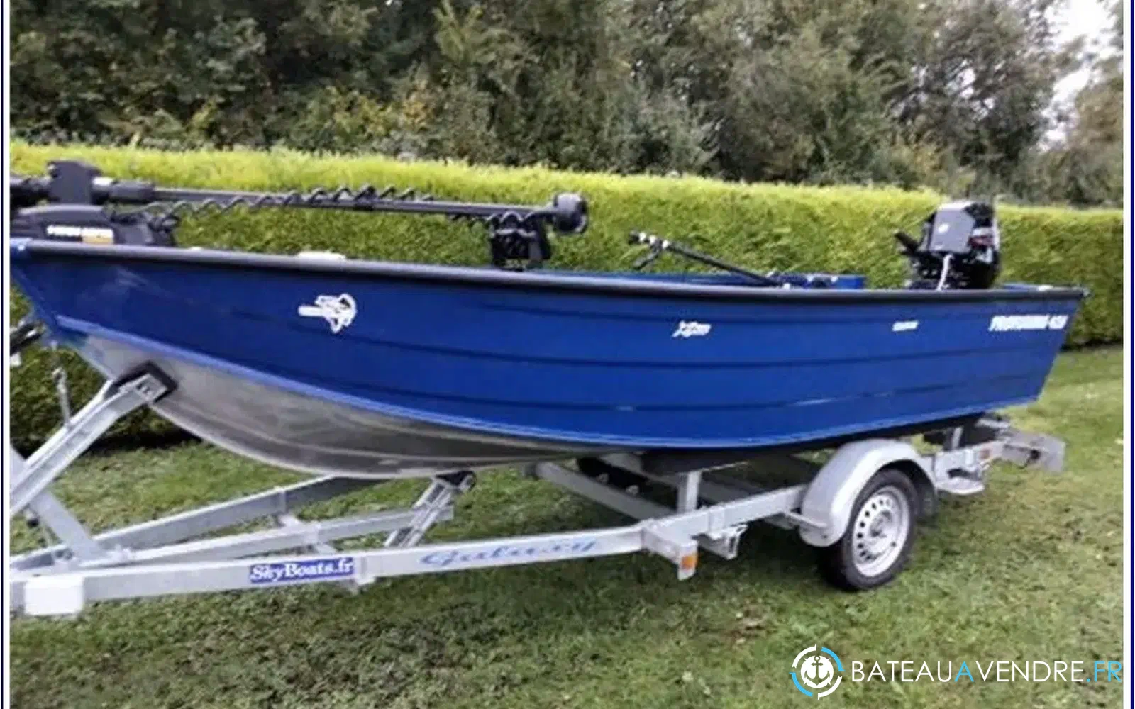 slider 9 Skyboats Pro Fishing 420