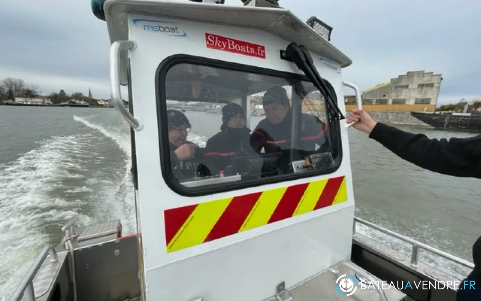 slider 3 Ms Boat S 610 WT Pompier - Intervention - Secours