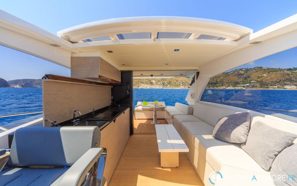 Rio Yachts Sport Coupe 44 interieur photo 5