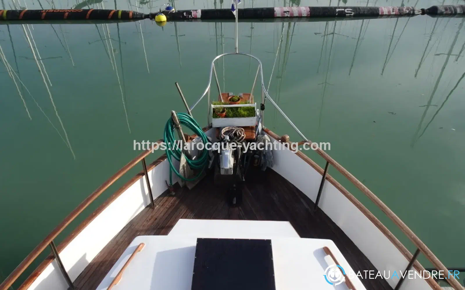 slider 14 American Marine Grand Banks 42 Classic