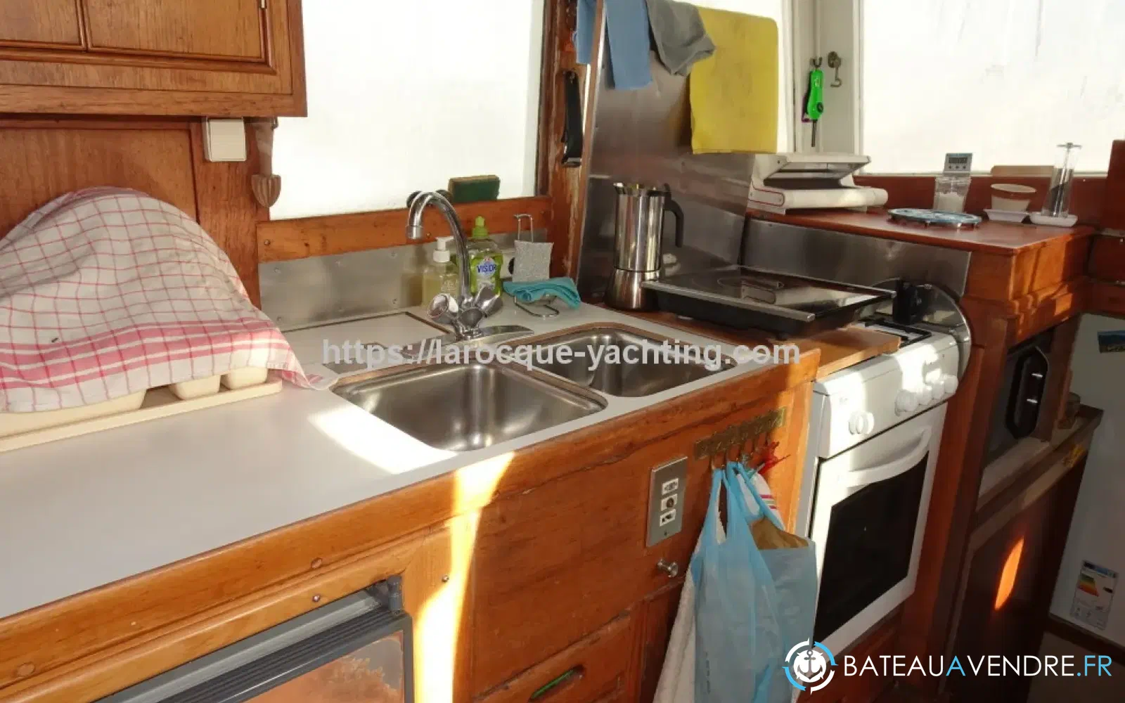 slider 22 American Marine Grand Banks 42 Classic
