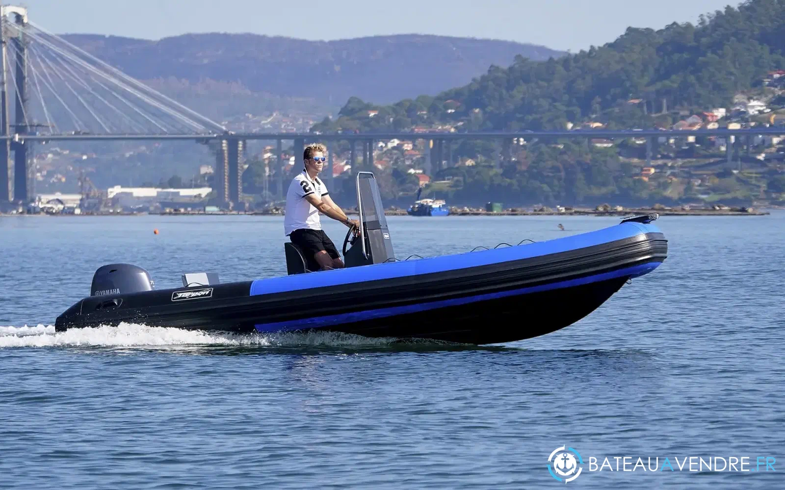 slider 1 Tarpon 590 Lx