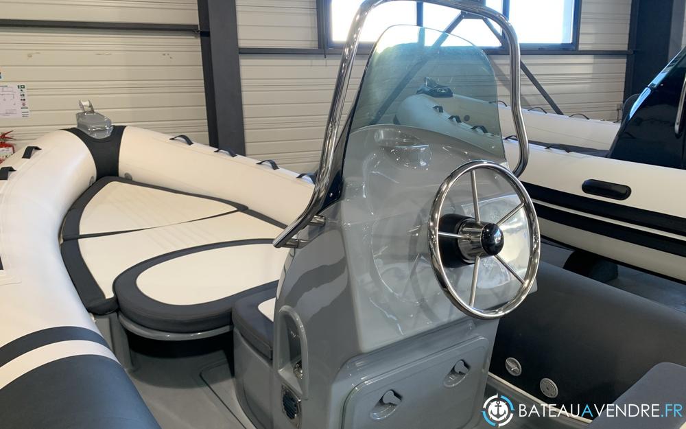 3D Tender Lux 550 electronique / cockpit photo 3