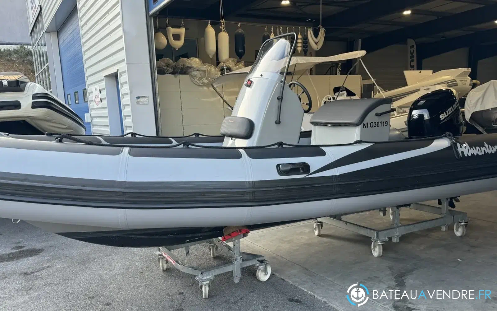 slider 0 Adventure VESTA 550