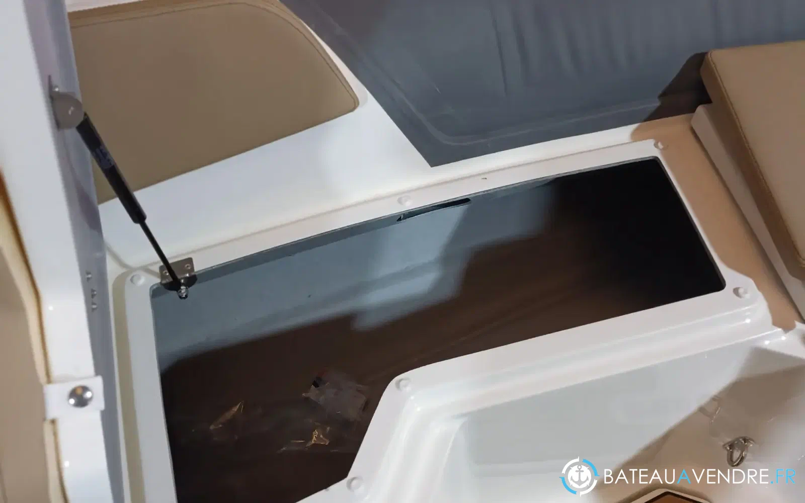 slider 14 Marlin Boat 24 Sr