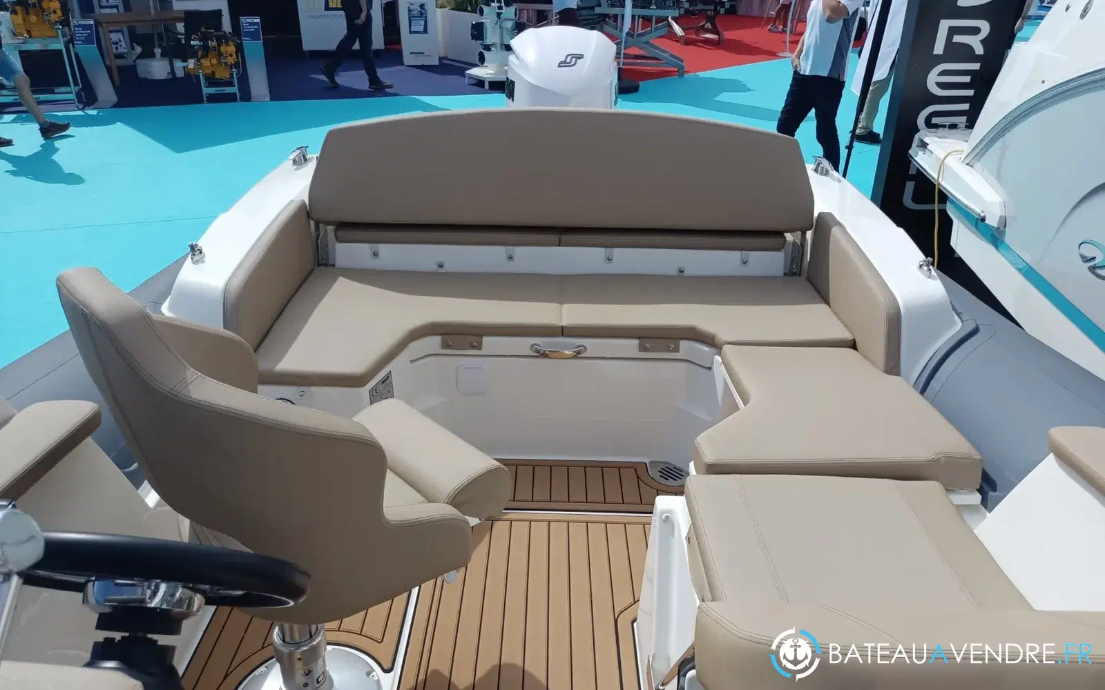 slider 8 Marlin Boat 24 Sr