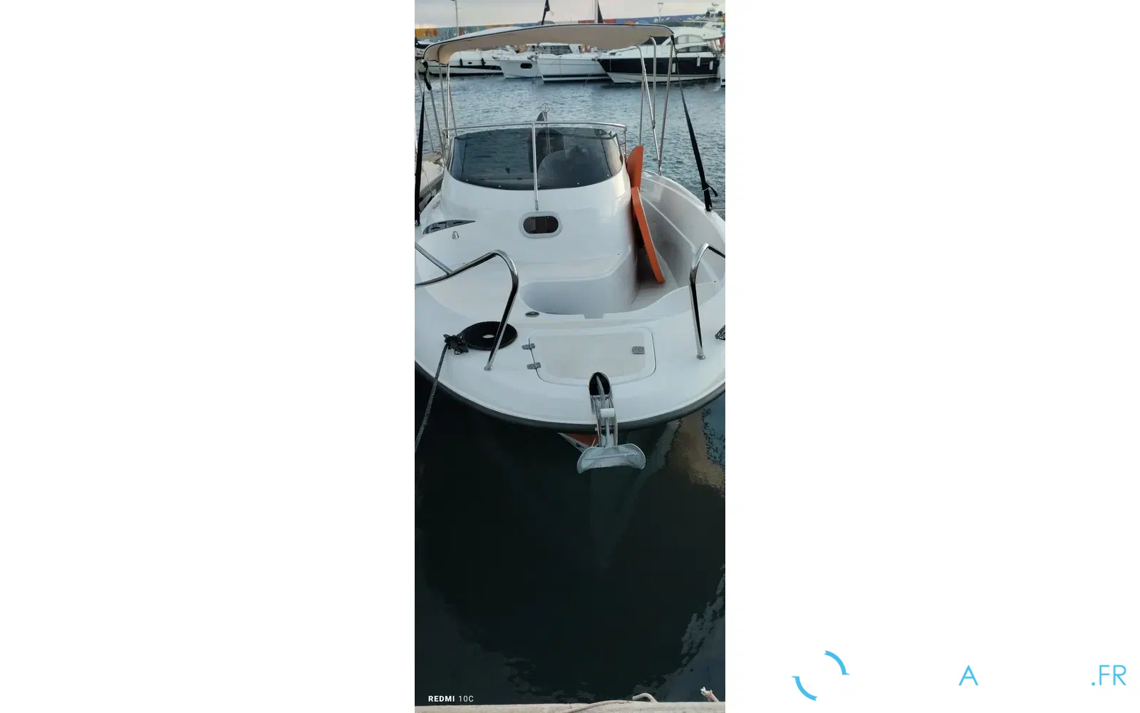 slider 5 Poseidon 640 Blue Water