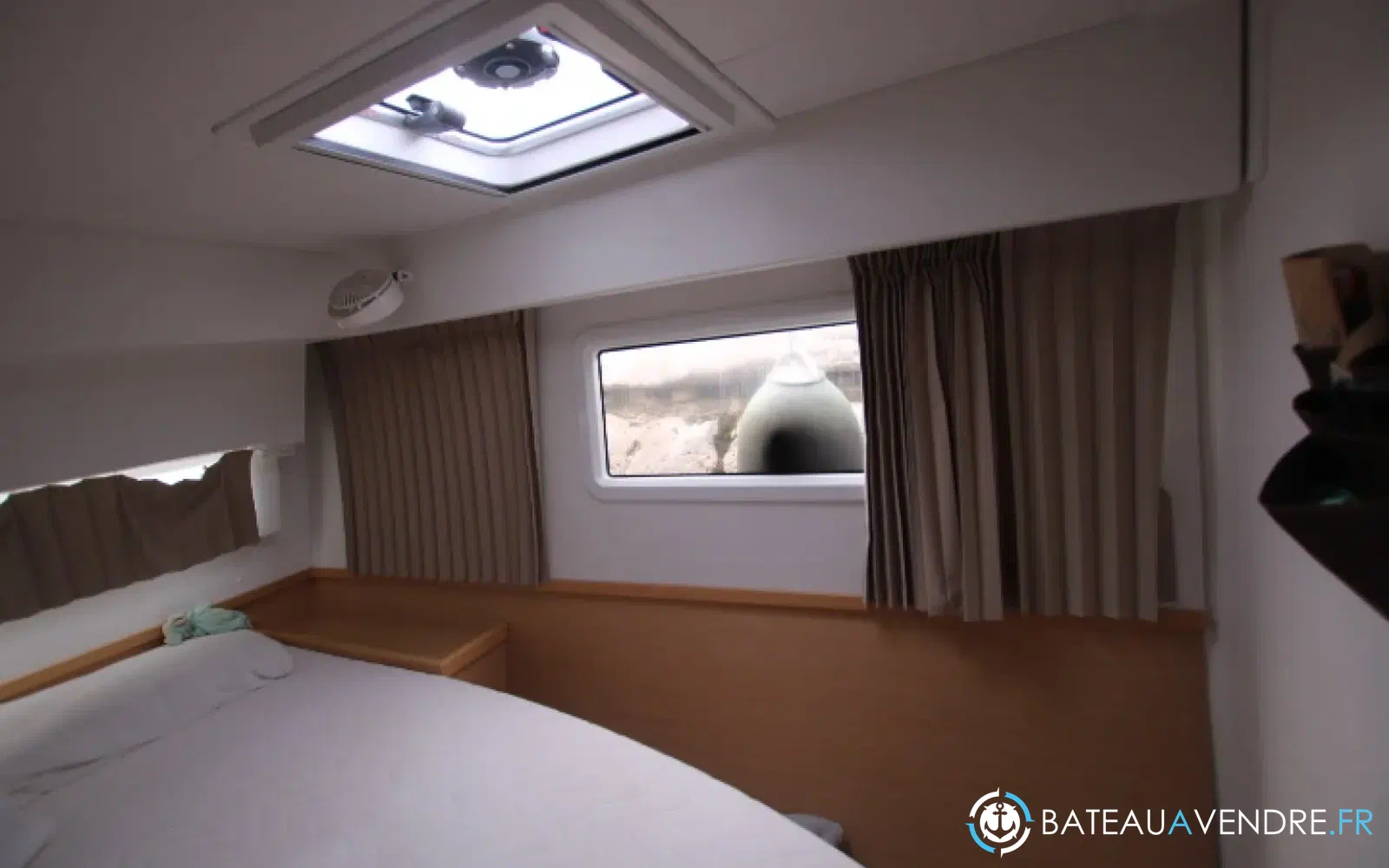 slider 37 Lagoon 42