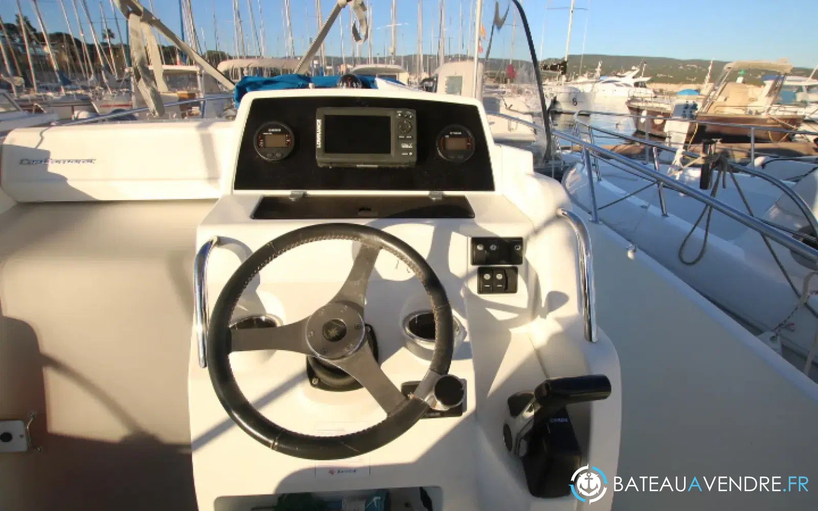 slider 13 Jeanneau Cap Camarat 7.5 CC Serie 2 Style