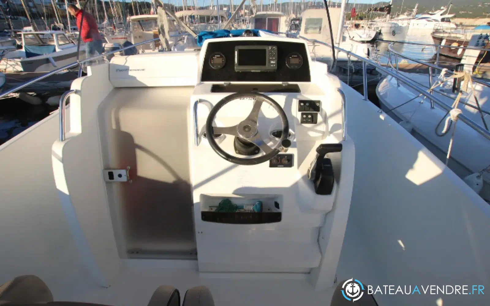 slider 14 Jeanneau Cap Camarat 7.5 CC Serie 2 Style