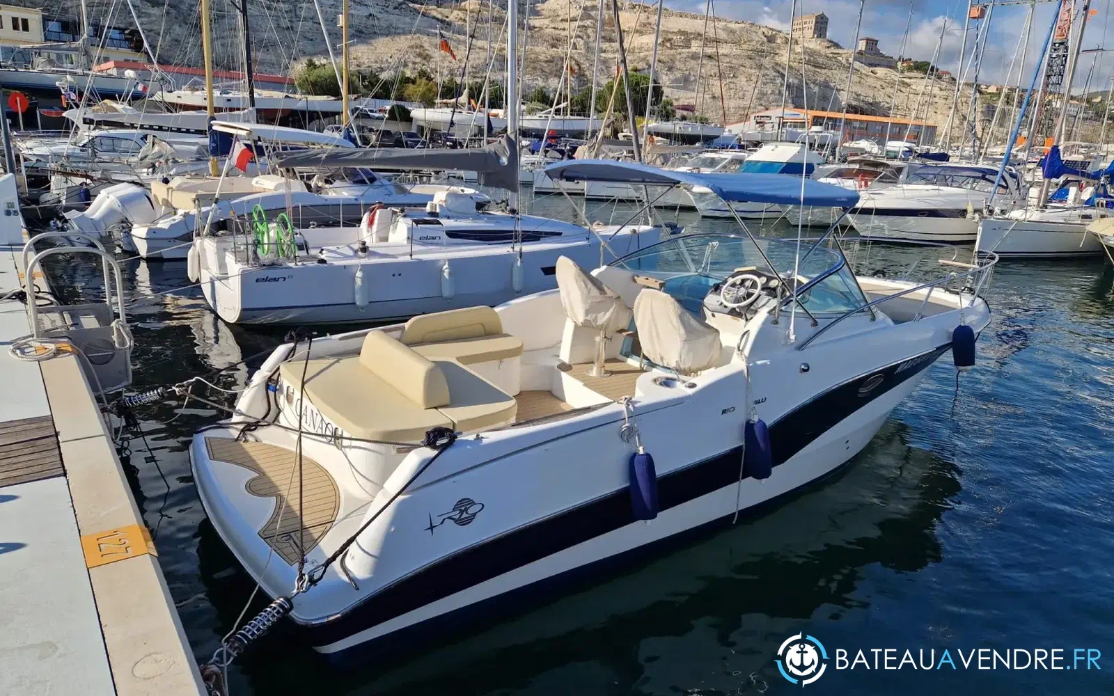 slider 0 Rio Yachts 32 BLU
