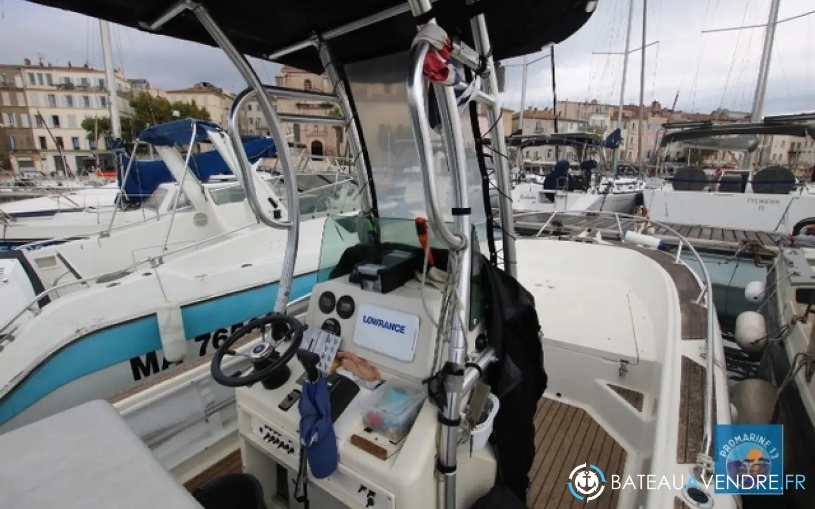 slider 11 Kelt White Shark 215