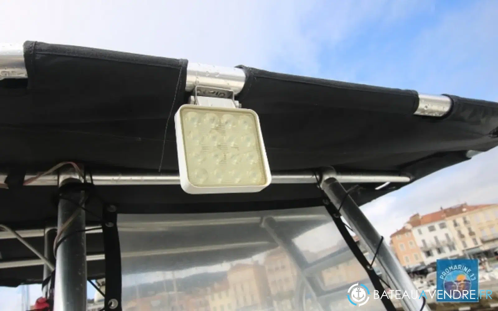 slider 15 Kelt White Shark 215