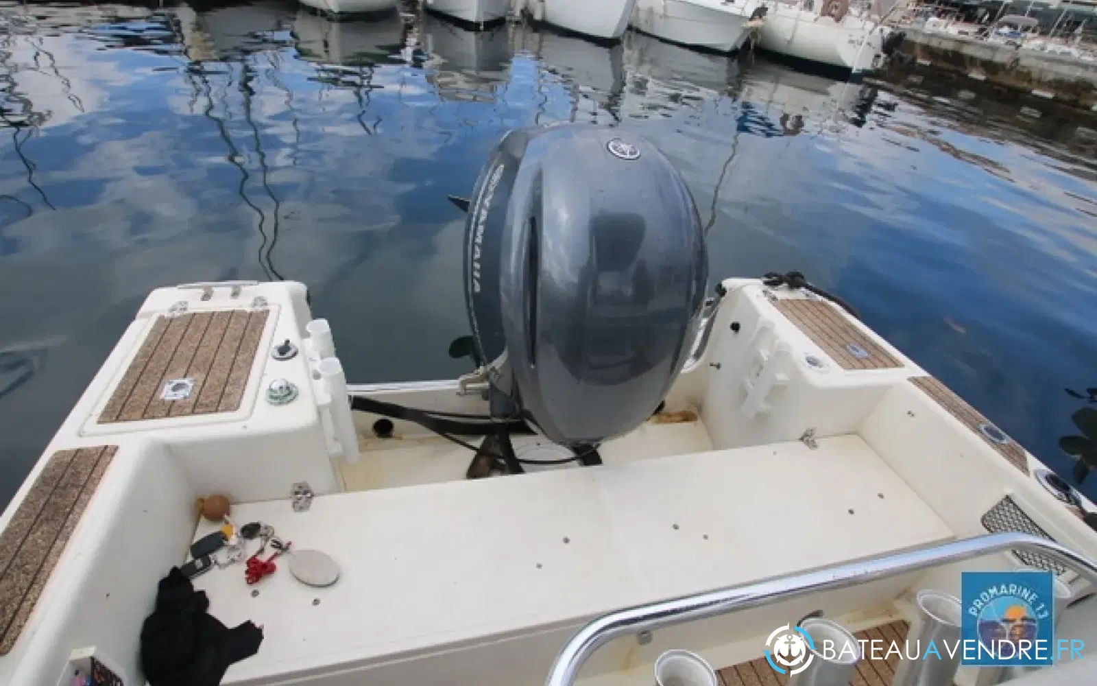 slider 23 Kelt White Shark 215