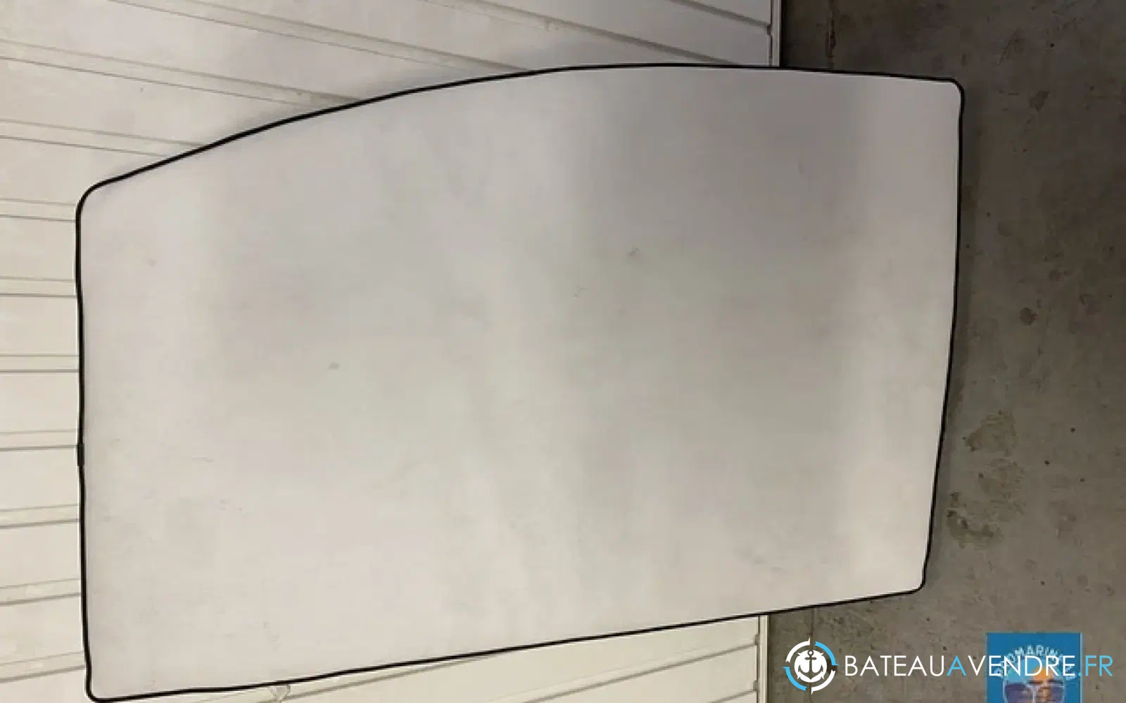 slider 29 Kelt White Shark 215