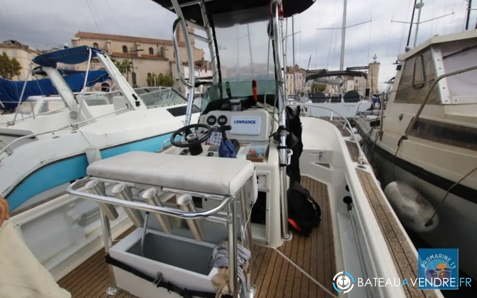 slider 7 Kelt White Shark 215