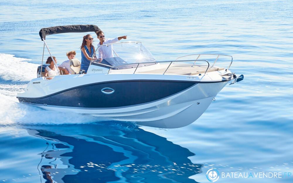 Quicksilver Activ 675 Sundeck photo de présentation