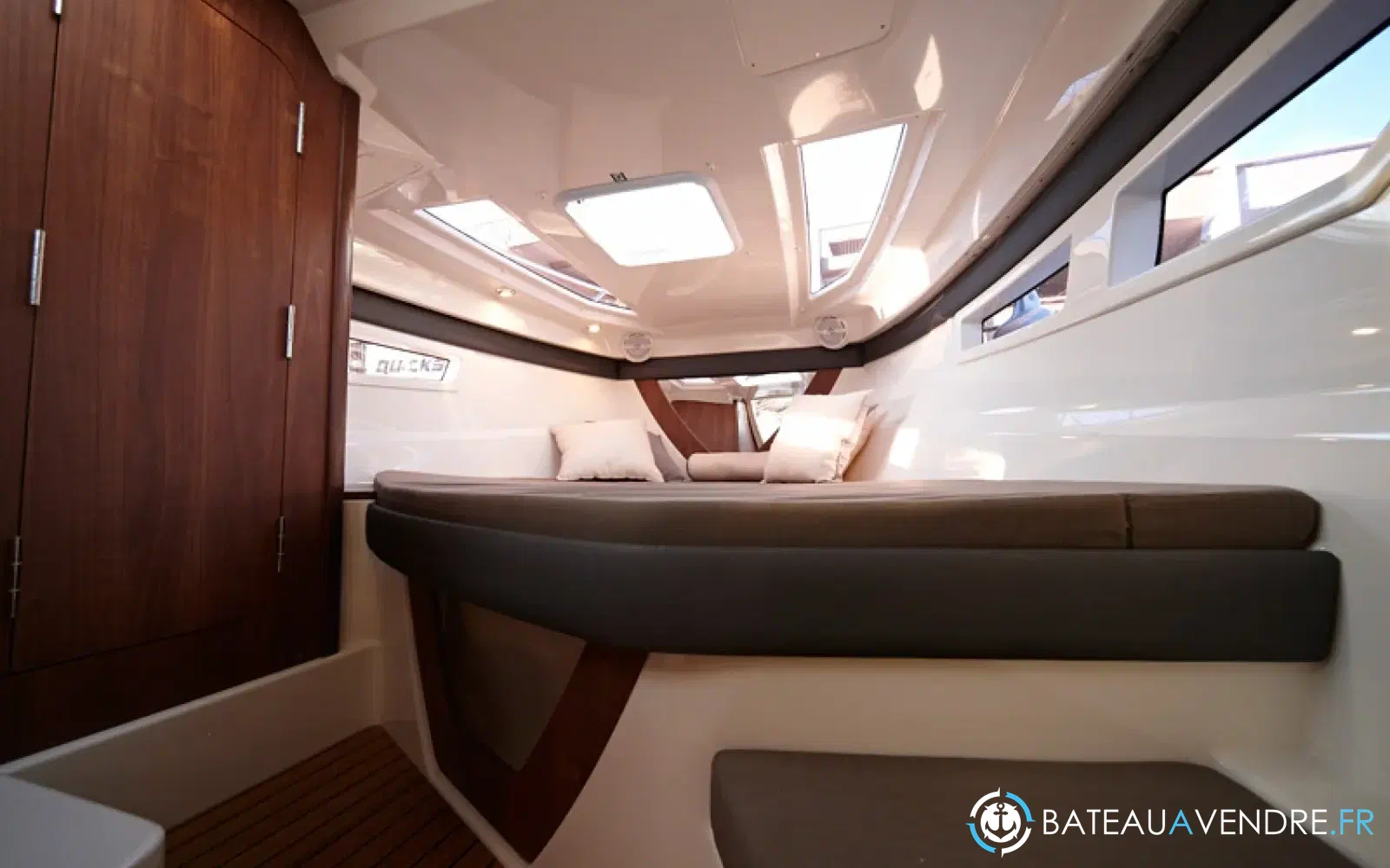 slider 8 Quicksilver Activ 805 Cruiser