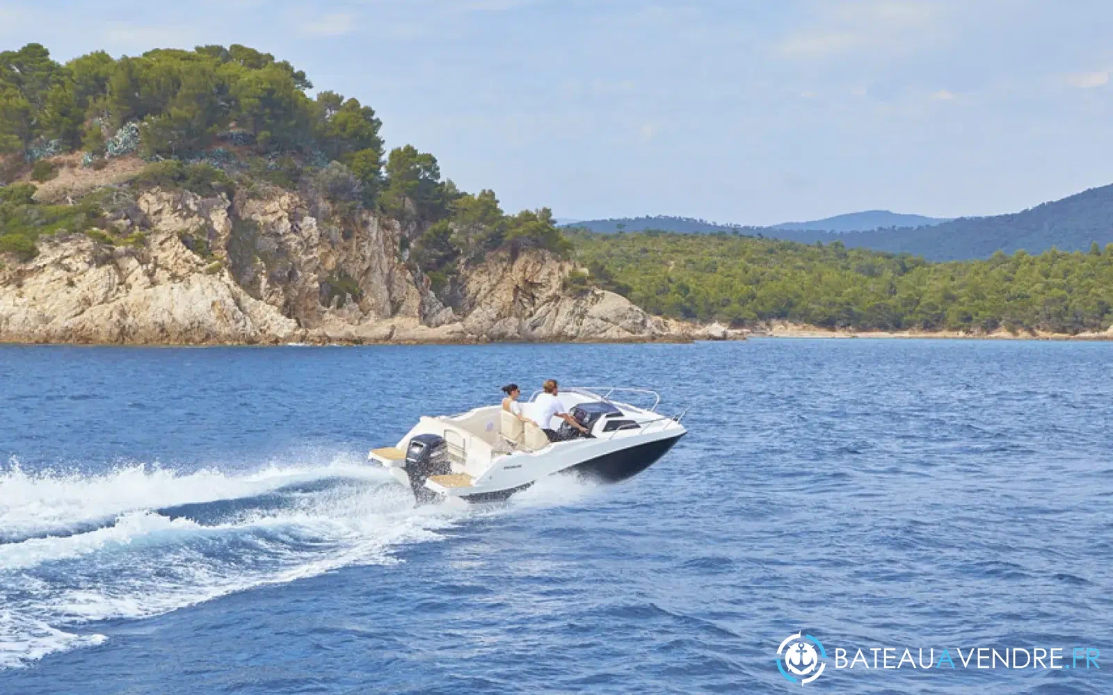 slider 0 Quicksilver Activ 555 Cabin