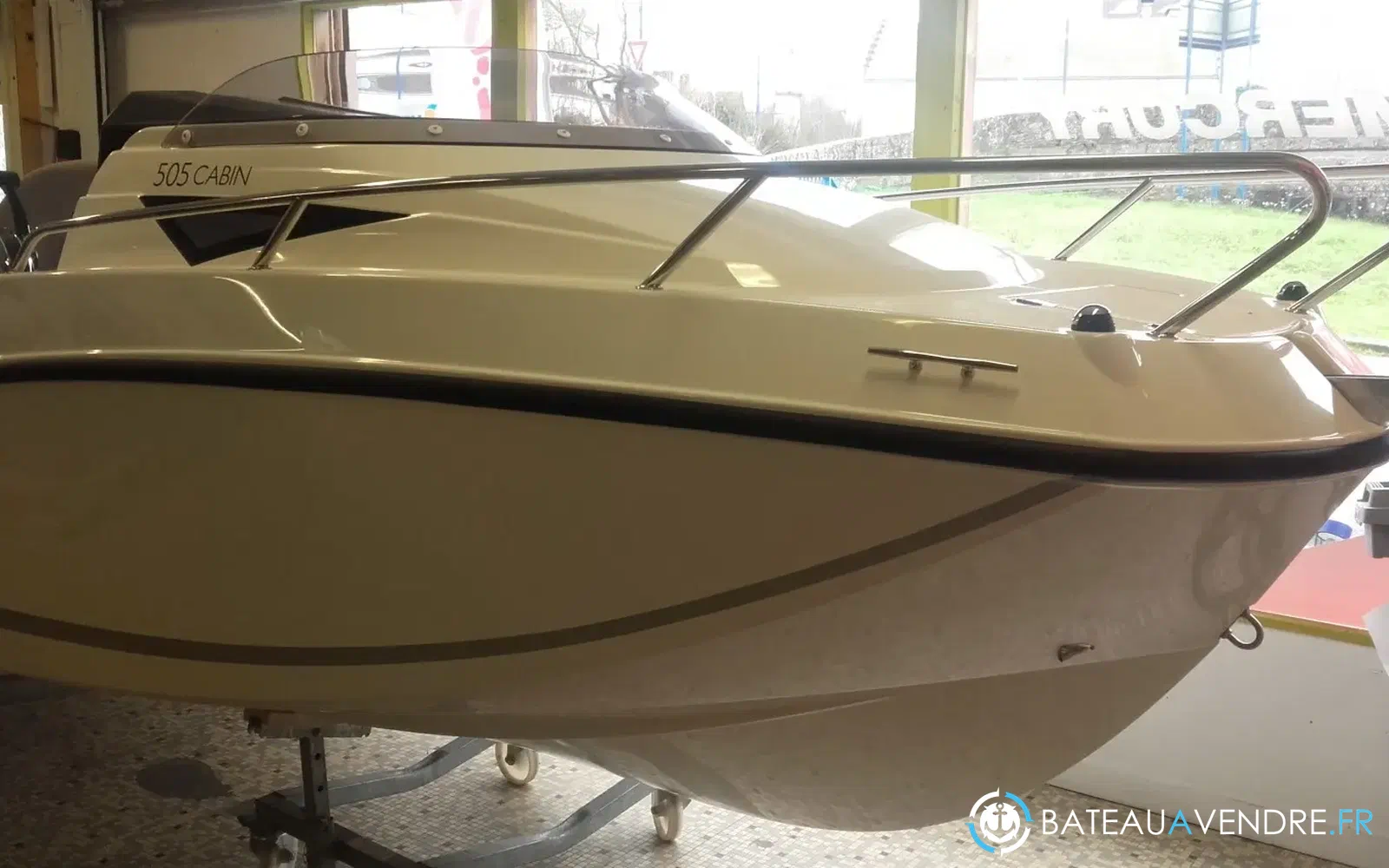 slider 6 Quicksilver Activ 505 Cabin