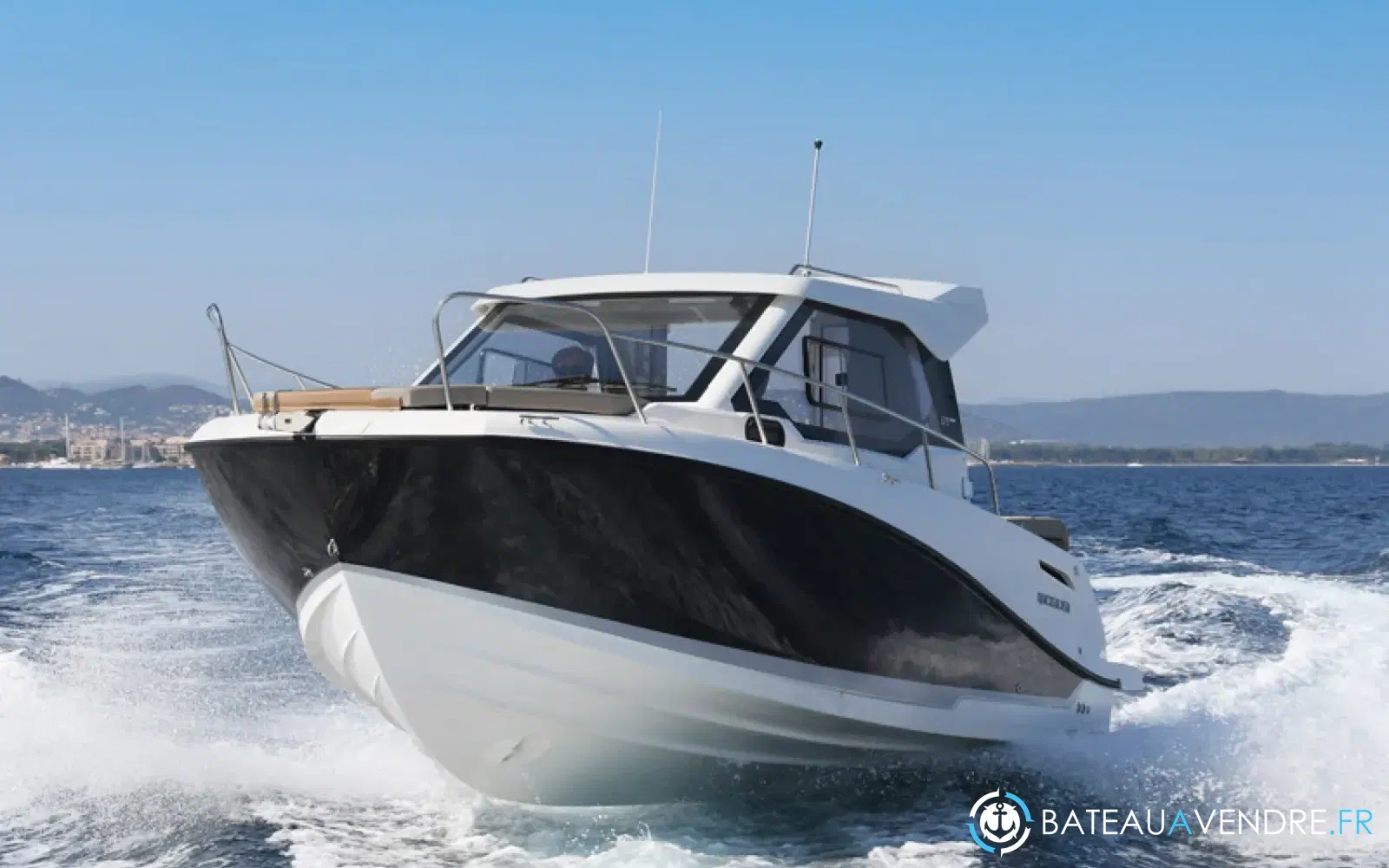 slider 8 Quicksilver Activ 705 Weekend