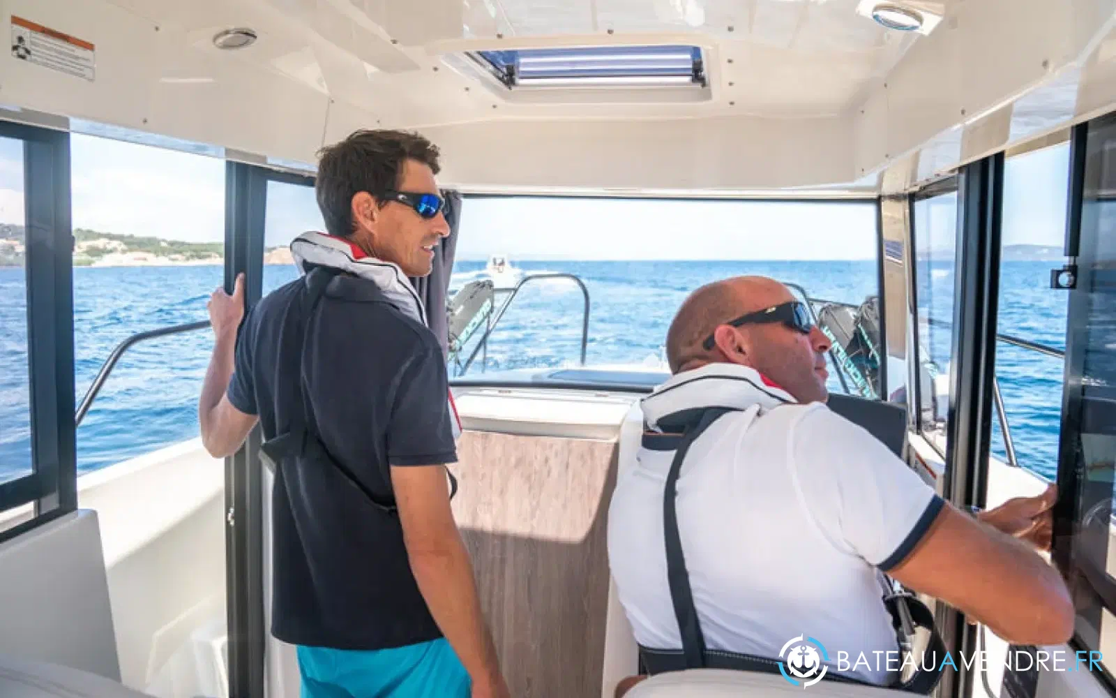 slider 1 Quicksilver Activ 705 Pilothouse