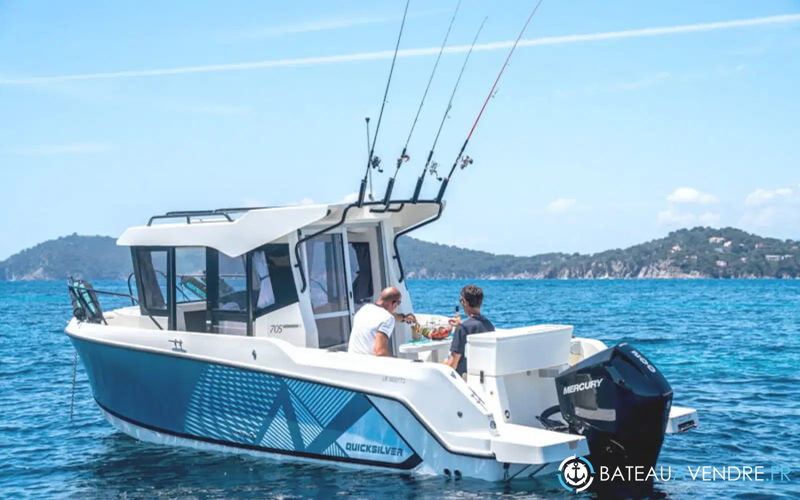 slider 6 Quicksilver Activ 705 Pilothouse