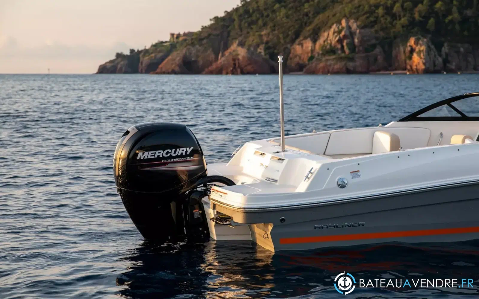 slider 1 Bayliner VR4 OB