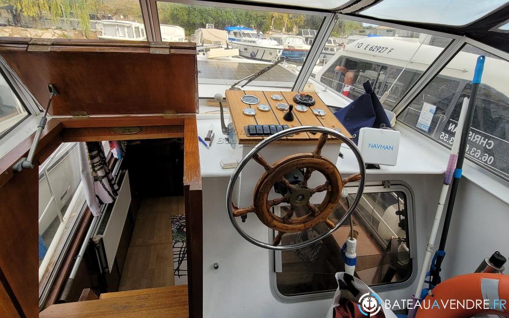 Dutch Barge Motor Barge electronique / cockpit photo 4