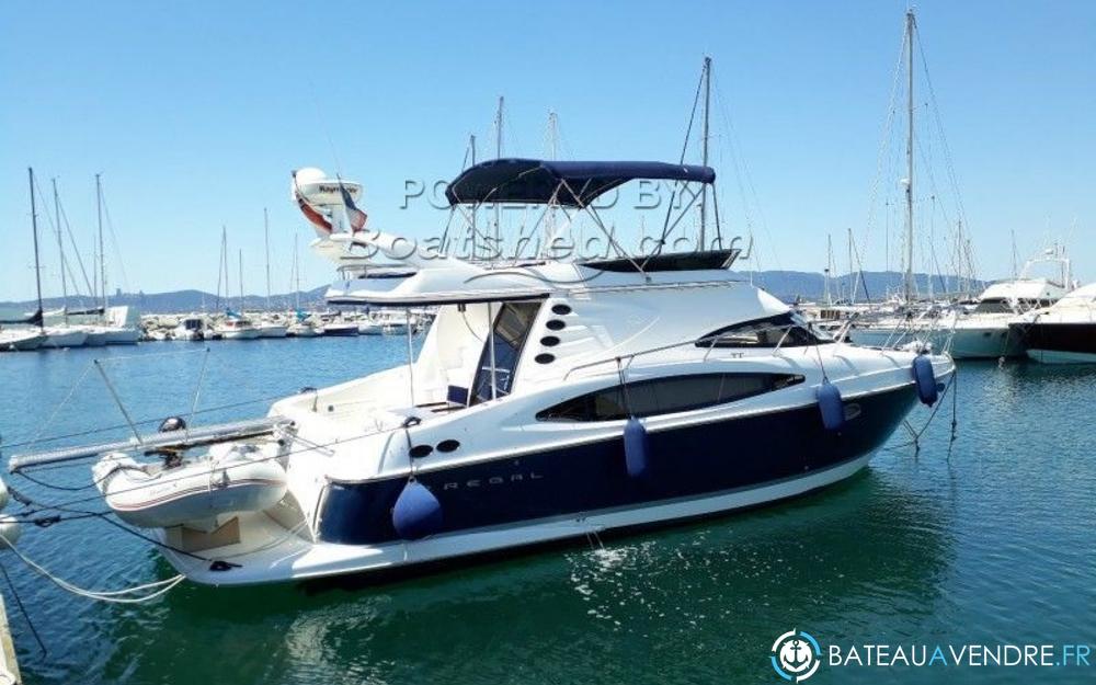 Regal 4080 Flybridge exterieur photo de présentation