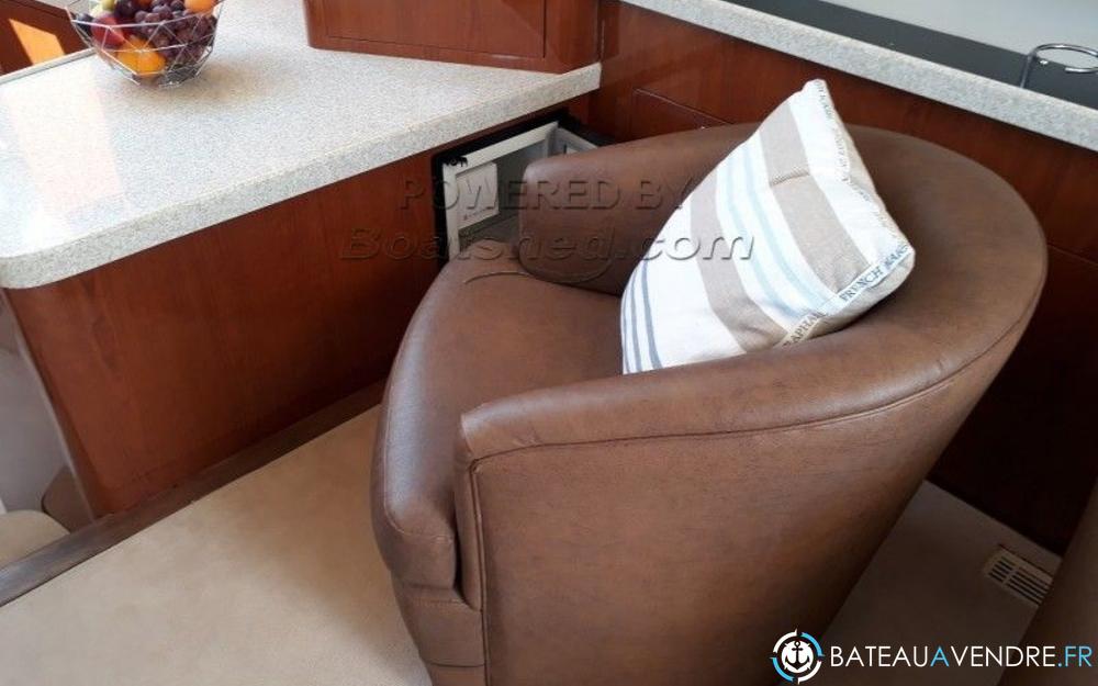 Regal 4080 Flybridge interieur photo 2