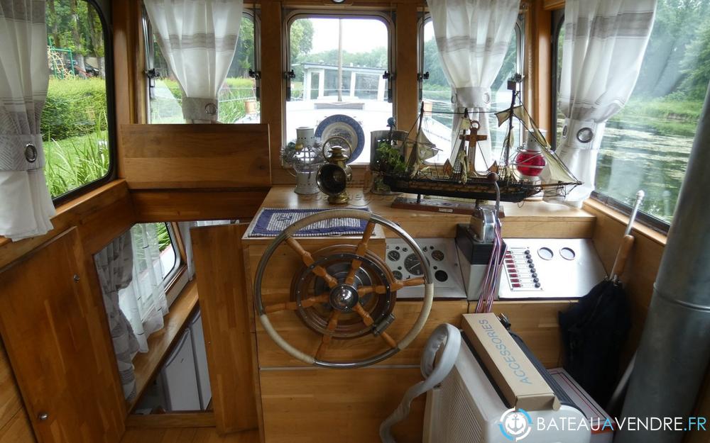 Dutch Barge Motor Barge electronique / cockpit photo 5