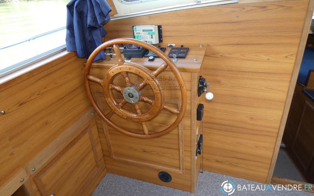 Dutch Barge Motor Barge electronique / cockpit photo 5