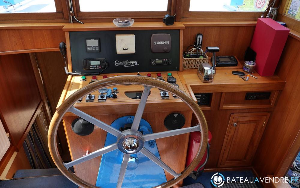 Dutch Barge Motor Barge electronique / cockpit photo 3