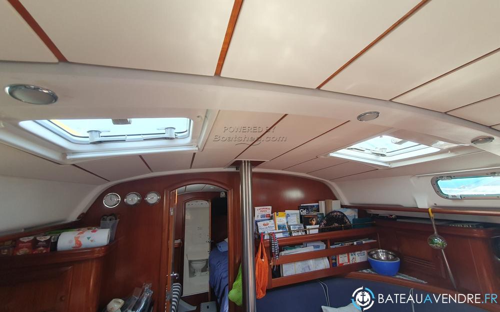 Beneteau Oceanis 411 Celebration Performance interieur photo 3