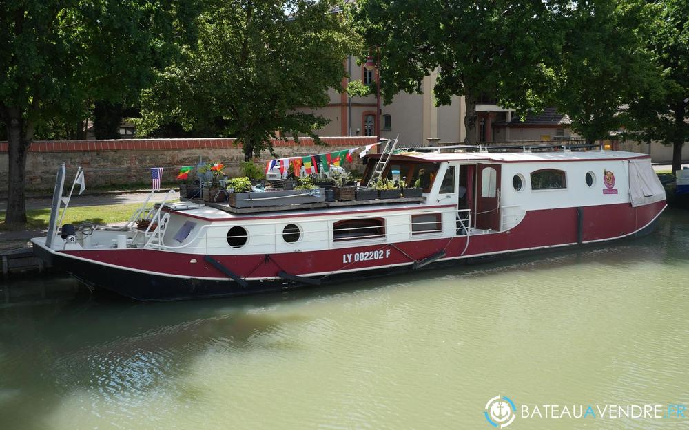 Habitat Flottant Barge exterieur photo de présentation