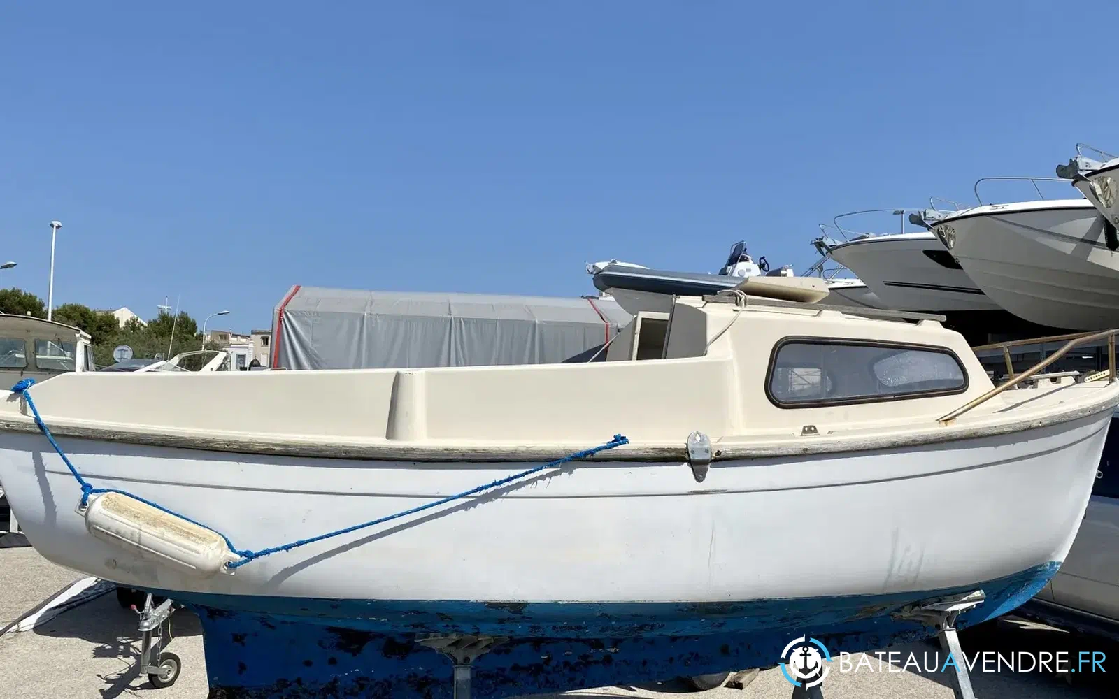 slider 0 Beneteau Capelan