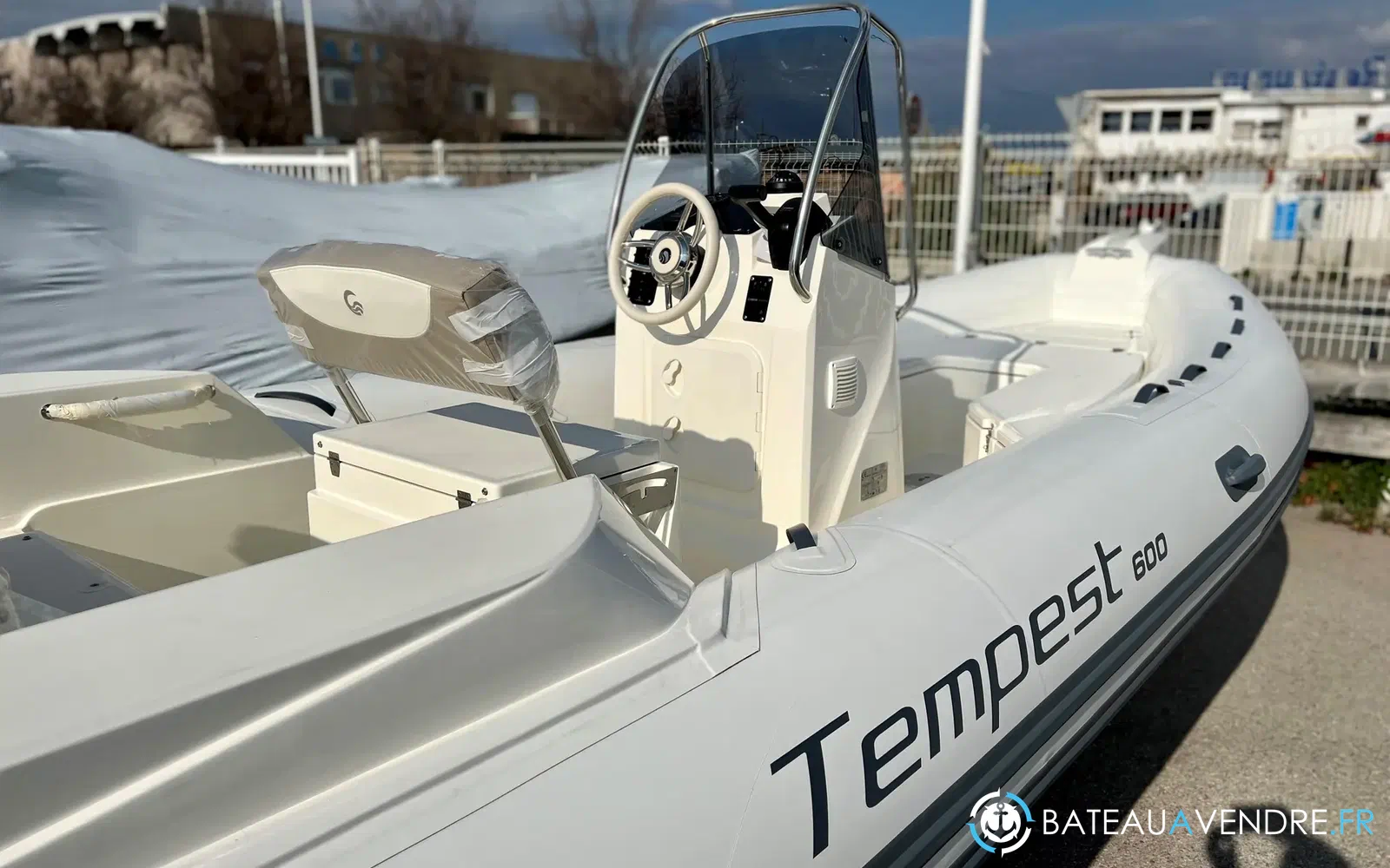 slider 2 Capelli Tempest 600