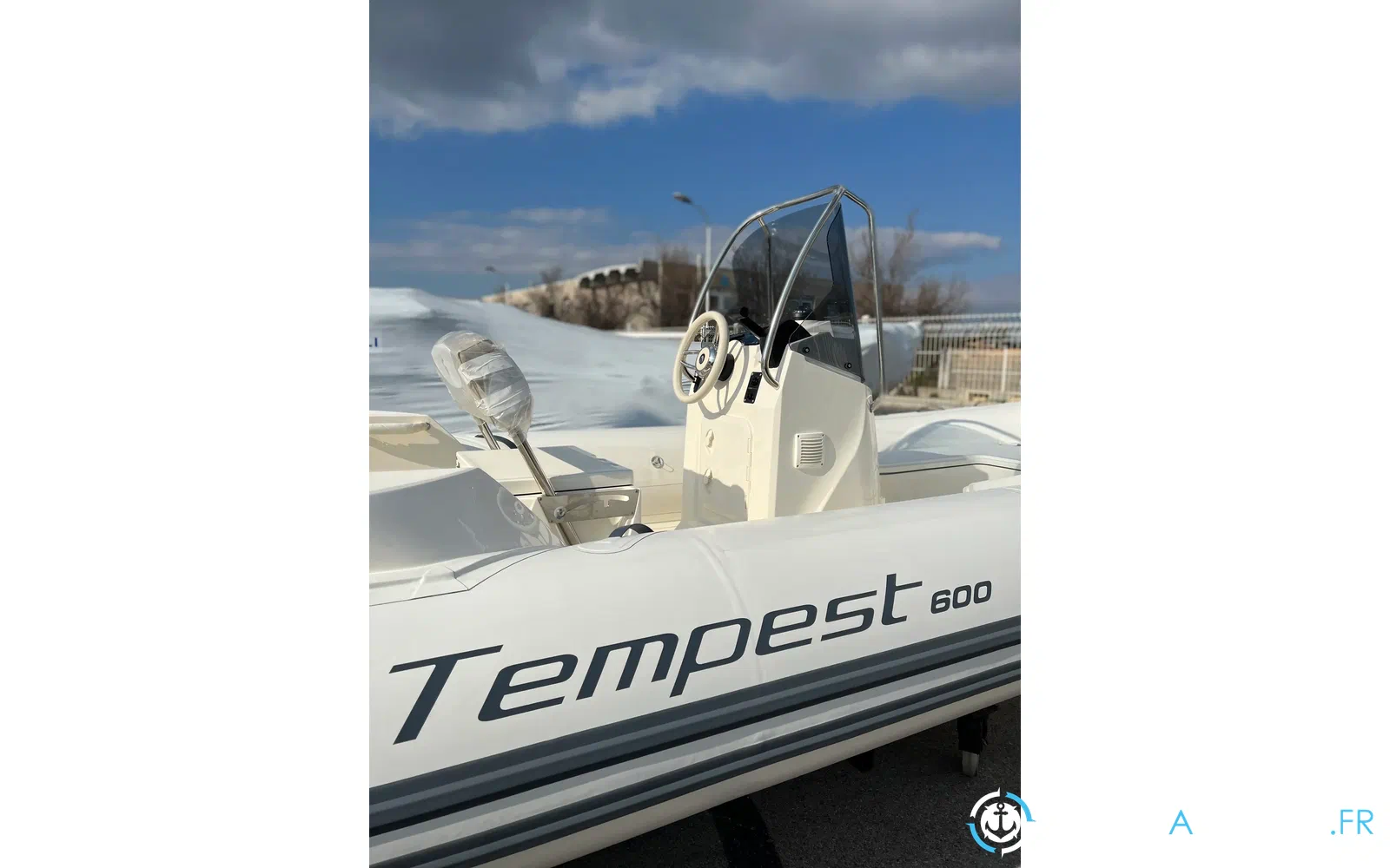 slider 5 Capelli Tempest 600