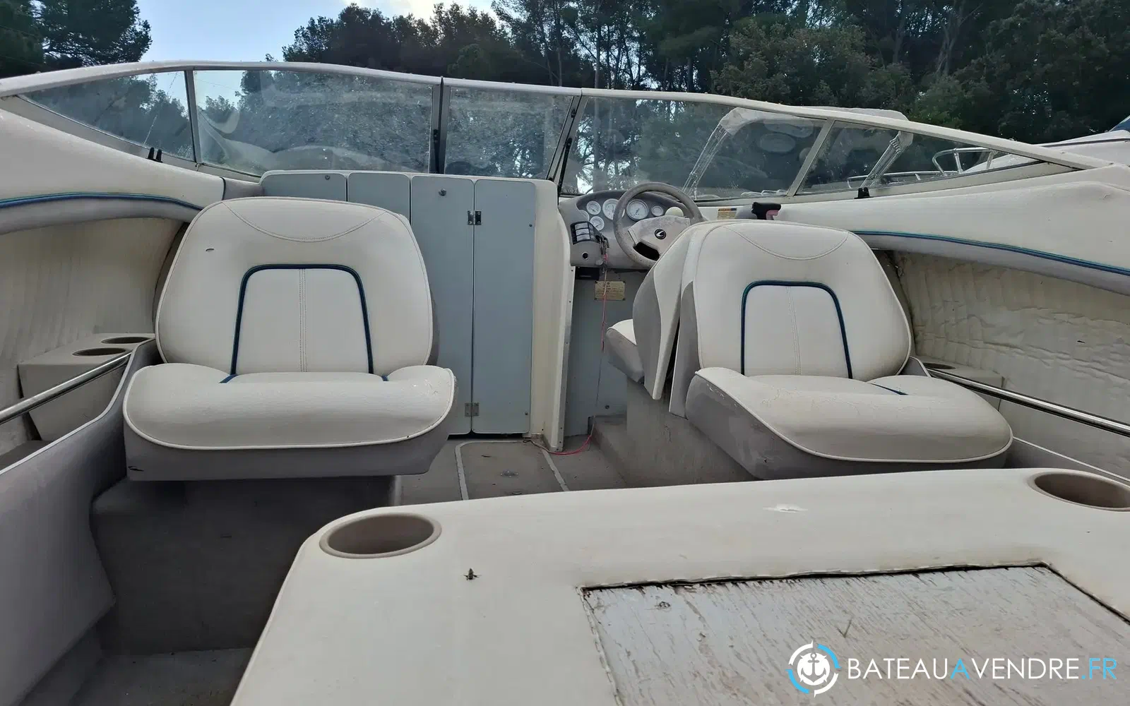slider 24 Bayliner Capri 2052